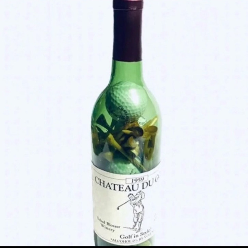 New Golf Balls & Golf Tees in Replica Wine Bottle Perfect Gift for Golf Lover!
